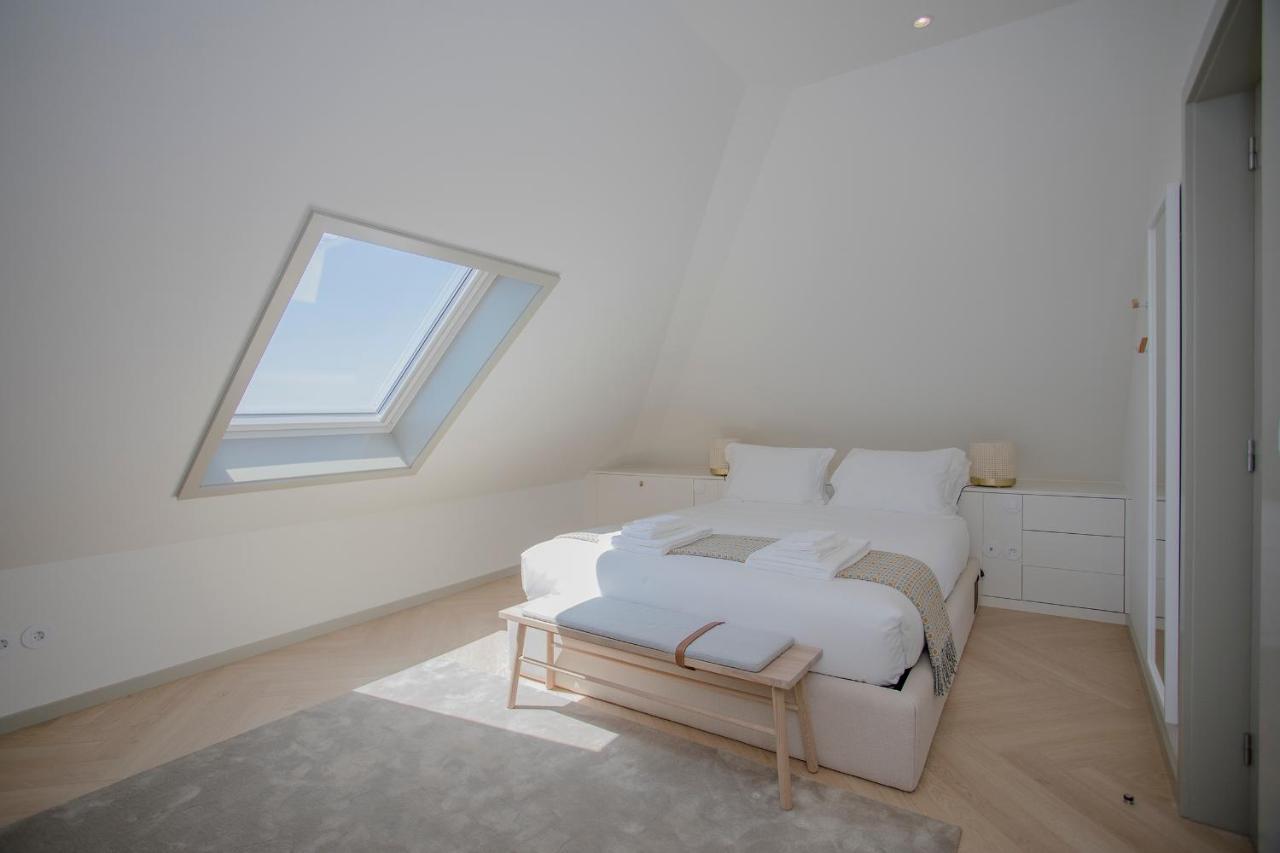 Liiiving In Porto - Luxury Beachfront Apartments Экстерьер фото