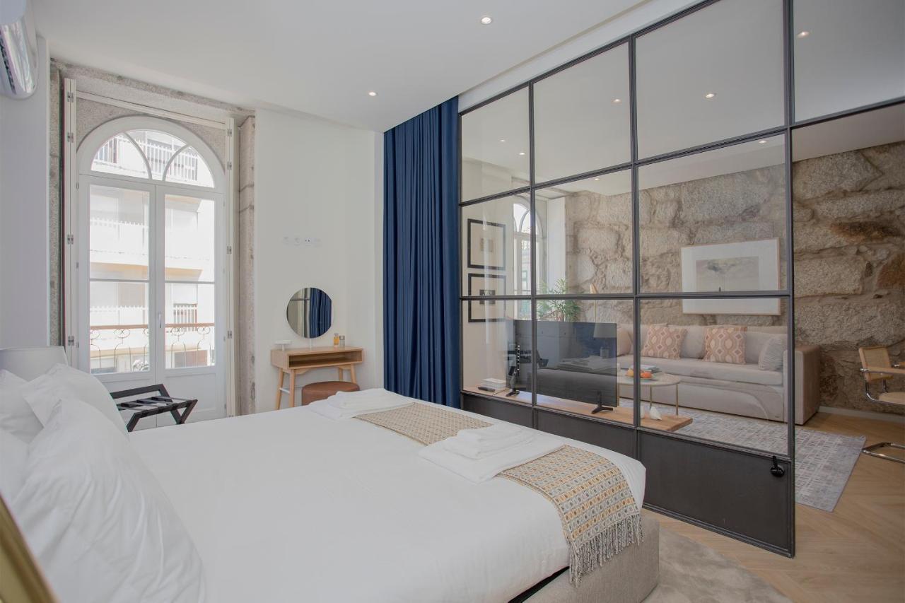 Liiiving In Porto - Luxury Beachfront Apartments Экстерьер фото