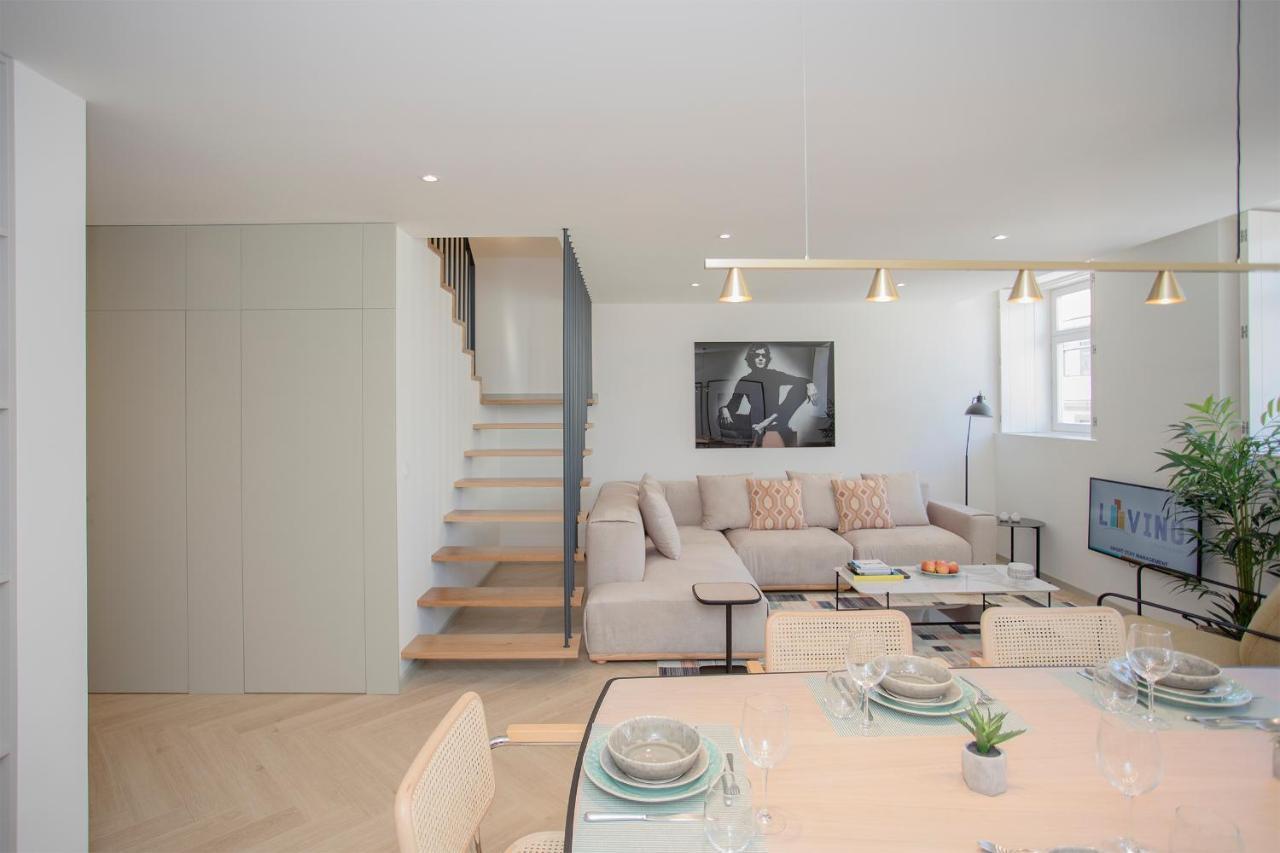 Liiiving In Porto - Luxury Beachfront Apartments Экстерьер фото